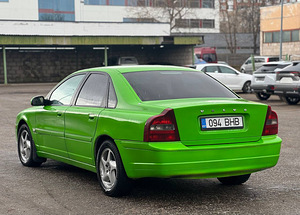 VOLVO S80 (5 foto / 8)