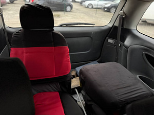 TOYOTA PREVIA (8 фото из 9)