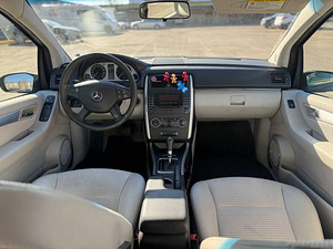 MERCEDES-BENZ B 180 CDI (7 foto / 8)