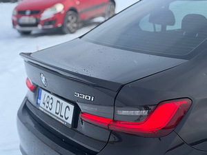 BMW 330I (6 foto / 14)
