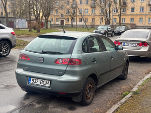 SEAT IBIZA (3 foto / 4)