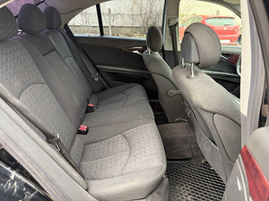 MERCEDES-BENZ E 220 CDI (8 foto / 8)