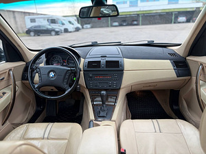 BMW X3 (7 фото из 8)