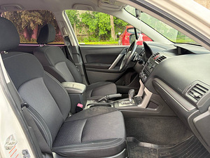 SUBARU FORESTER (8 foto / 10)