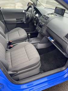 VW Polo 2009a. Läbisõit 46000km! (13 foto / 15)