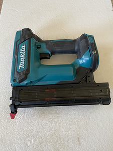 Makita naelapüss DFN350. Uus (2 foto / 6)