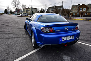 Mazda RX-8 (3 фото из 6)