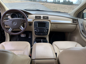 Mercedes R320 Long (13 foto / 13)