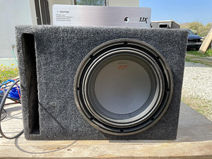 Alpine R-W12D2 + BASSFACE DB1.1X (1 foto / 3)