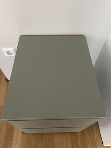 Ikea Malm тумбочка (2 фото из 2)