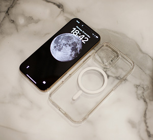 iPhone 16 Pro Max 512GB Desert Titanium (1 foto / 3)