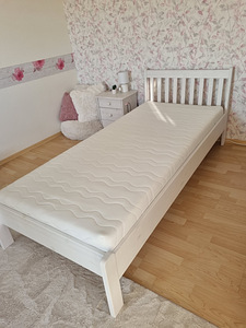 Täispuidust voodi Bella 90x200, väga korralik! (1 foto / 2)