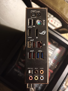 Asus ROG Maximus Xi Hero Z390 + i5-9600kf (3 foto / 7)