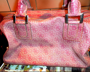 Guess vanaroosa printitud mahukas käekott (3 foto / 5)