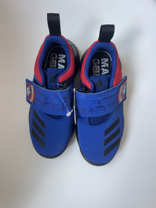 Кроссовки Adidas 30