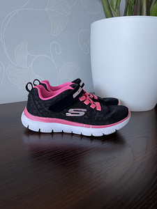 Skechers tossud, s. 30 (3 foto / 6)