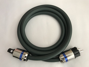 Кабели питания высокого класса Furutech (1 фото из 3)