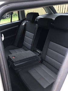 Skoda Octavia estate 77kW (10 фото из 11)
