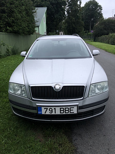 Skoda Octavia universaal diisel (2 foto / 10)
