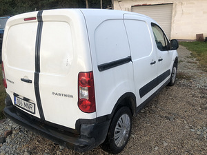 Peugeot partner 2011 (2 foto / 6)