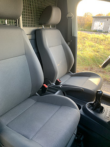 Volkswagen Caddy-Maxi-Long 1.6, 75 кВт (10 фото из 15)