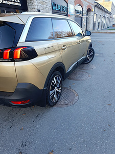 Peugeot 5008 (3 foto / 10)