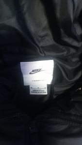 Talvine naiste jope NIKE (3 foto / 4)