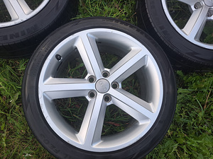 Audi veljed r18 5x112 (2 foto / 8)