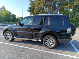 Mitsubishi Pajero (1 foto / 6)