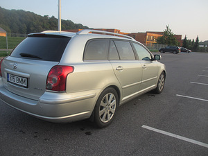 Toyota Avensis 2.4 / 2010. aasta auto müük (4 foto / 15)