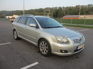 Toyota Avensis 2.4 / 2010. aasta auto müük (5 foto / 15)