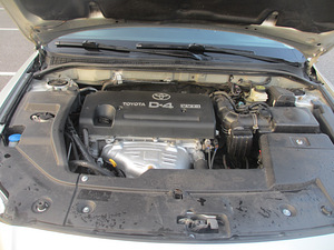 Toyota Avensis 2.4 / 2010. aasta auto müük (7 foto / 15)