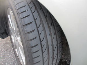 Toyota Avensis 2.4 / 2010. aasta auto müük (14 foto / 15)