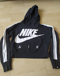 Nike crop top (1 foto / 1)