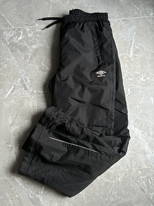 Брюки в/о Umbro (3 фото из 4)