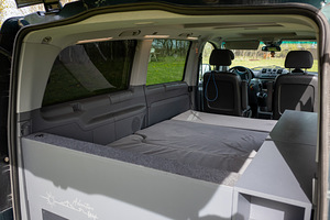 Mercedes Vito Viano Camper интерьер (10 фото из 10)
