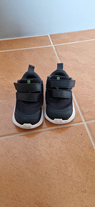Tossud nike r.21. Tossud nike r.21 (3 foto / 3)