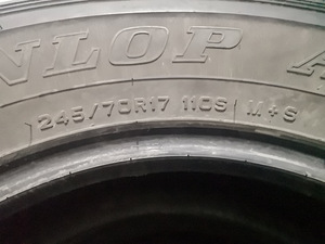 DUNLOP 245/70/R17 M+S (3 foto / 3)