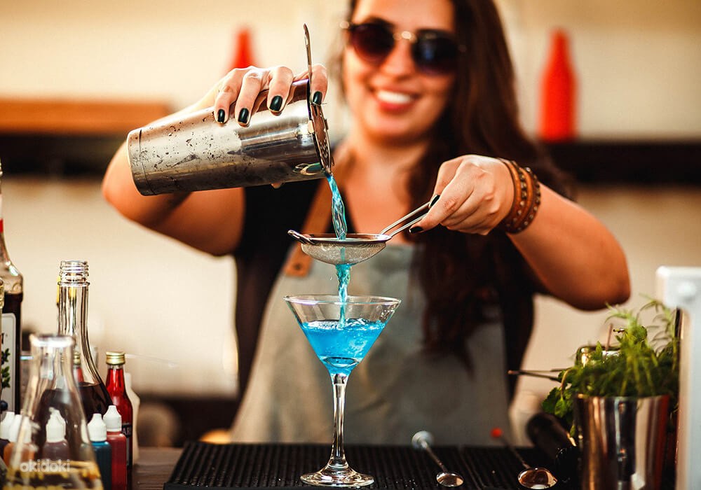 Требуется бармен.и уборщица - Tallinn - Работа, Вакансии купить и ...