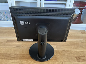 LG 22" 1680x1050 IPS monitor (4 foto / 5)