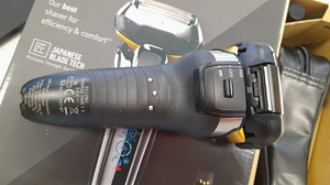 Бритва Panasonic Premium Razor ES-LV9Q (3 фото из 7)