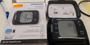 LOT! Tonomomeeter randmel Omron RS7 Intelli IT (2 foto / 2)