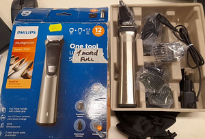 Philips Multigroom series 7000 Набор триммера (2 фото из 2)