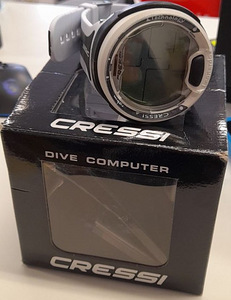 LOT! Cressi KS770150 Leonardo Dive Computer (2 foto / 2)