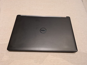 LOT! DELL LATITUDE E5570, i7, 512GB ssd, RADEON M370 2GB (7 foto / 8)