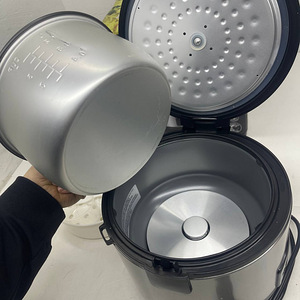 Russell Hobbs Classic рисоварка и рисоварка на пару (9 фото из 9)