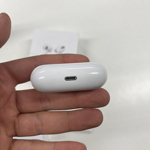 LOT! Apple AirPods Pro MagSafe juhtmevabad kõrvaklapid (5 foto / 9)
