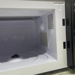 LOT! Exquisit mikrolaineahi MW 802 SW, 700 W 20 L (9 foto / 10)