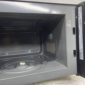 LOT! Panasonic NN-SD28HS Mikrolaineahi (10 foto / 10)