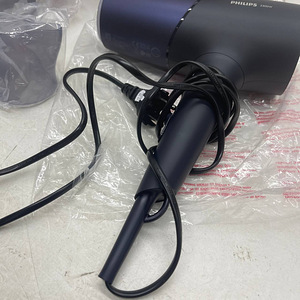 МНОГО! Фен Philips серии 5000 2300 Вт ThermoShield (9 фото из 10)